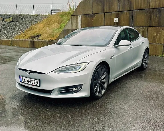 Tesla Model S 2017 photo 5