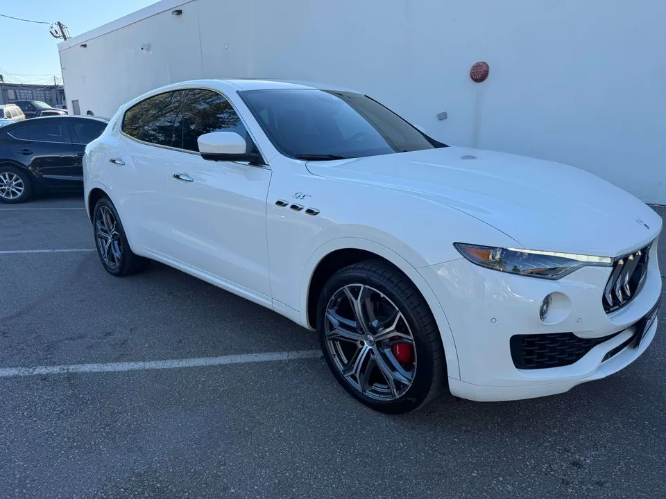 Maserati Levante 2023 photo 3