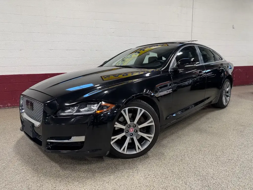 Jaguar Xj