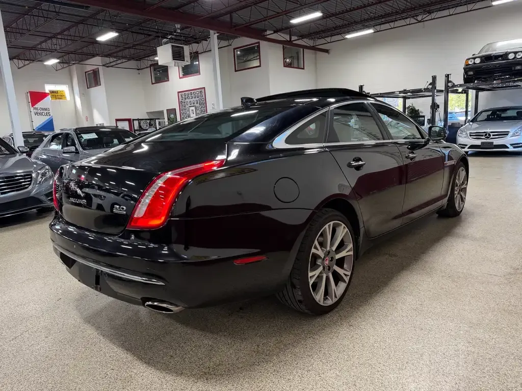 Jaguar Xj 2017 photo 5