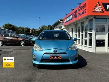 Toyota Aqua 2012 photo 3