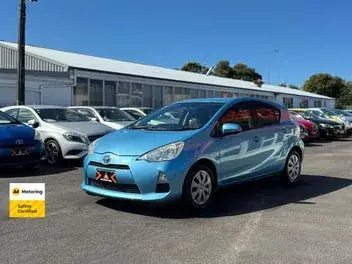 Toyota Aqua 2012 photo 4