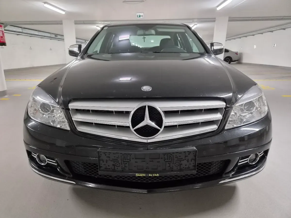 Mercedes-Benz C-Class 2007 photo 2