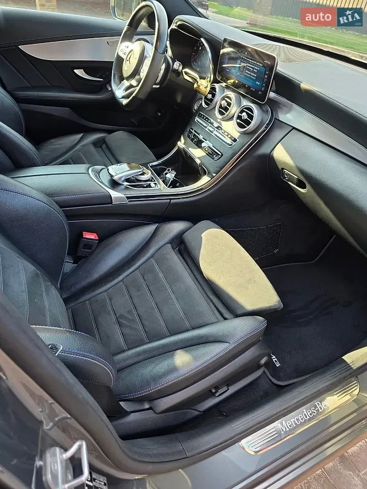 Mercedes-Benz C-Class 2020 photo 3