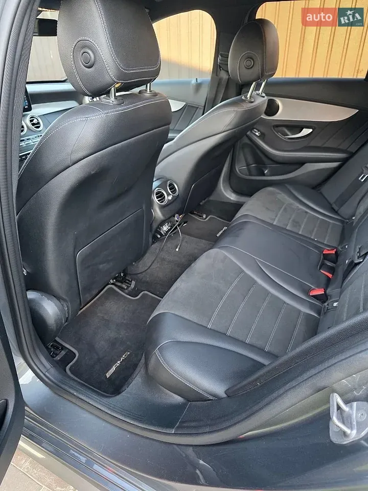 Mercedes-Benz C-Class 2020 photo 4