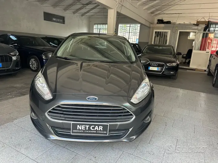 Ford Fiesta 2016 photo 2