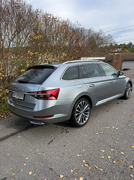 Skoda Superb 2021 photo 2