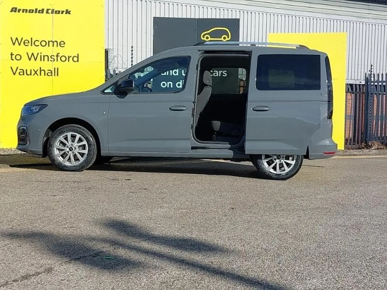 Ford Tourneo Connect 2023 photo 4
