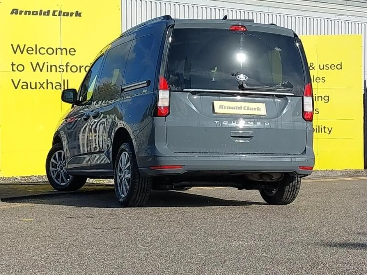 Ford Tourneo Connect 2023 photo 2