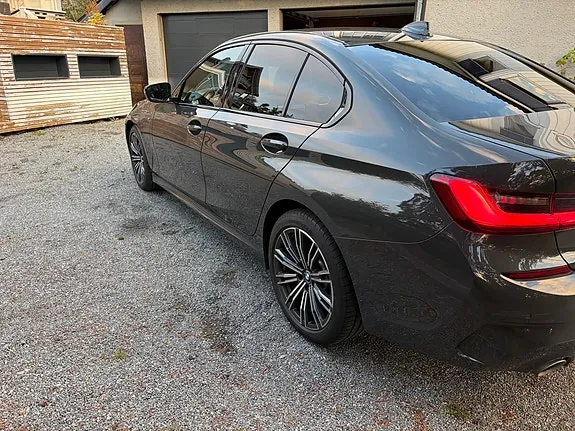 BMW 330E 2020 photo 4