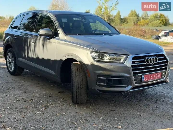 Audi Q7 2017 photo 5