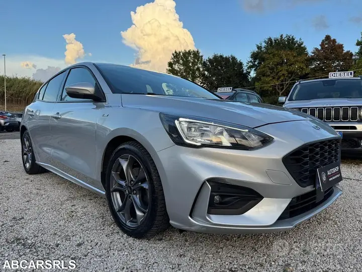 Ford Focus 2021 photo 5