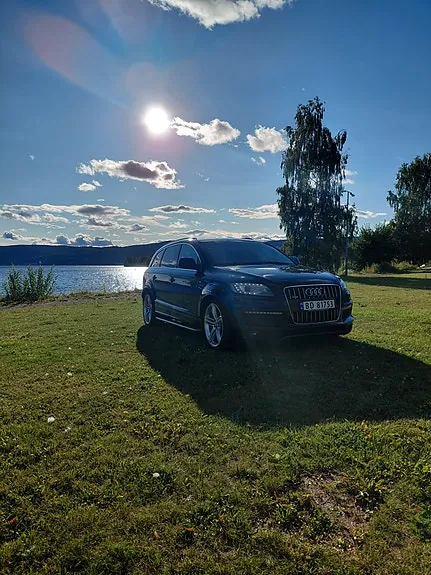 Audi Q7 2013 photo 2