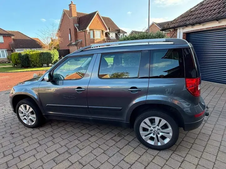 Skoda Yeti 2017 photo 2