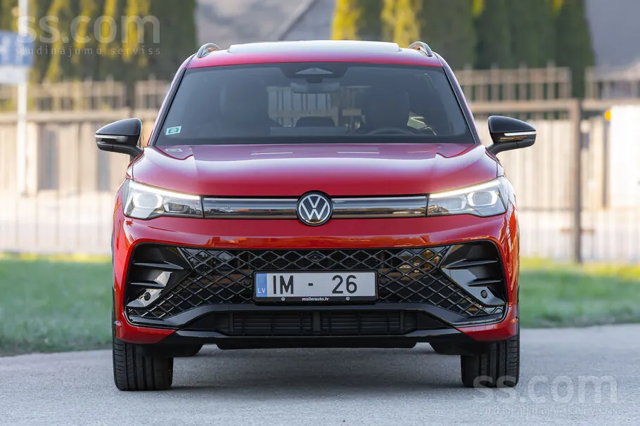 Volkswagen Tiguan 2024 photo 2