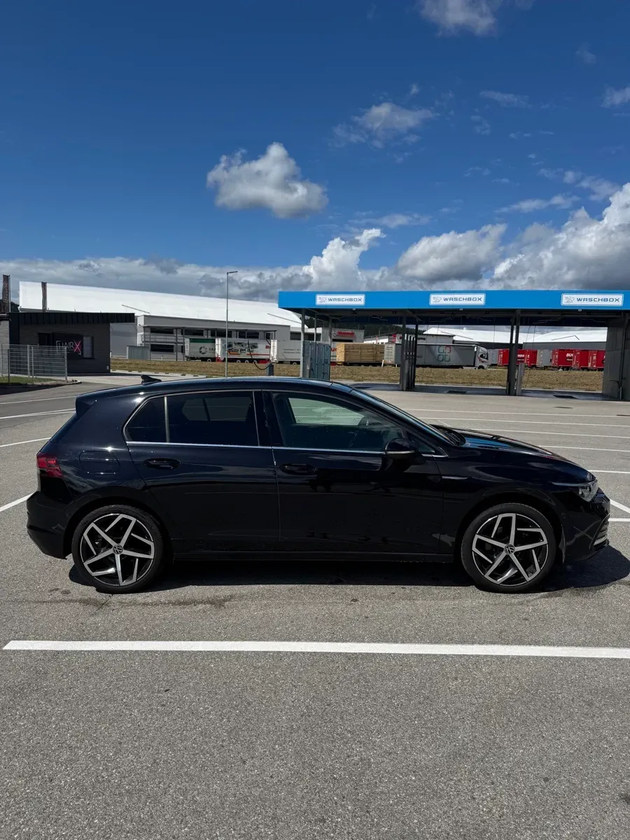 Volkswagen Golf 2020 photo 2