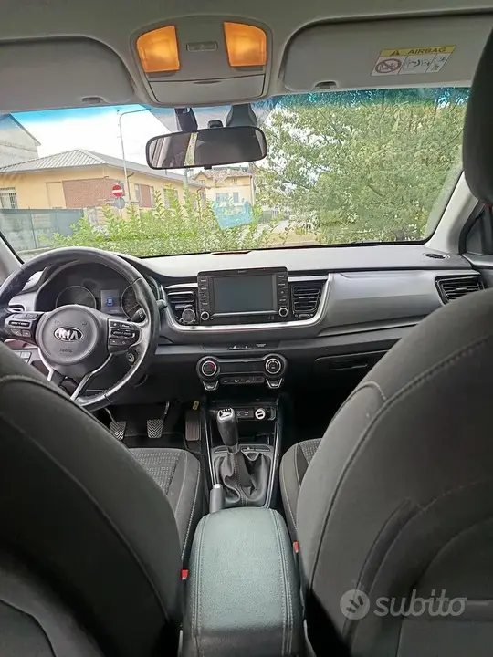 Kia Stonic 2018 photo 4