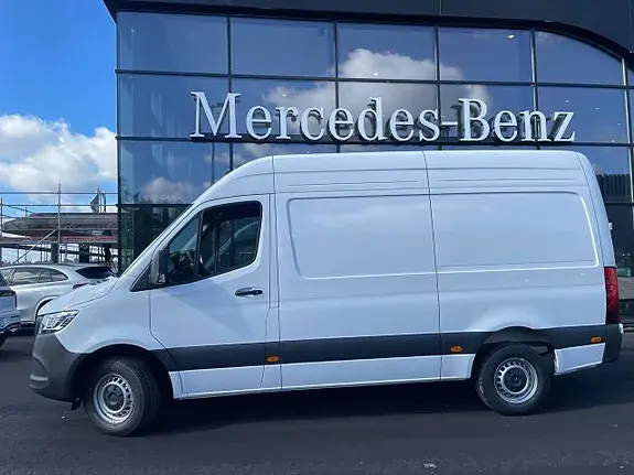 Mercedes-Benz Sprinter 317 2026 photo 2
