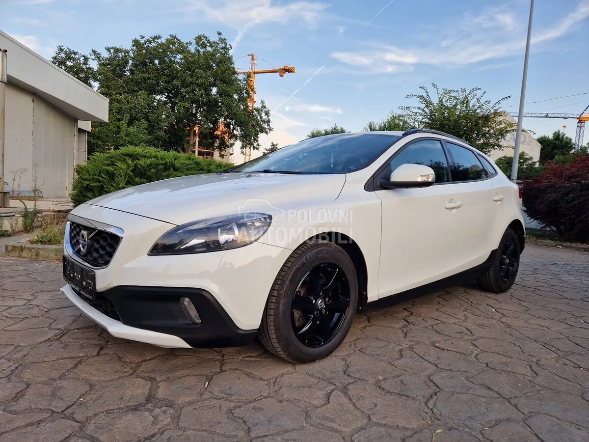 Volvo V40 2014 photo 2