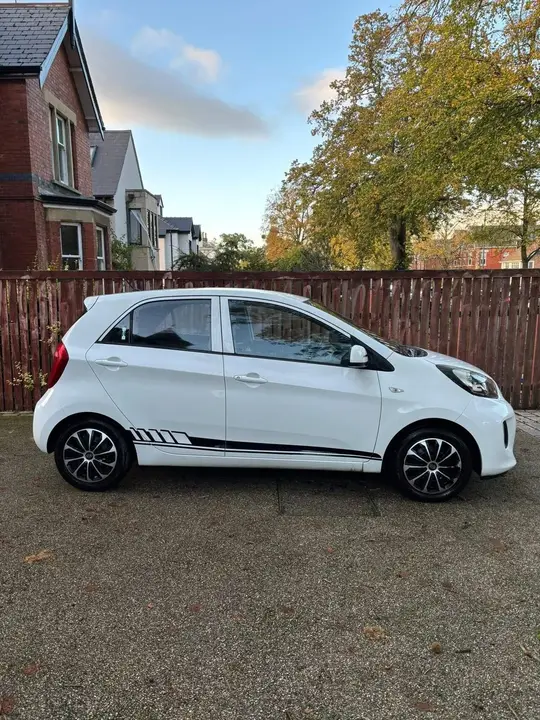 Kia Picanto 2016 photo 2