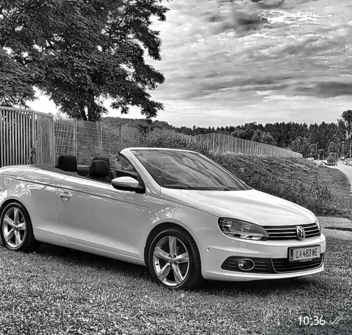 Volkswagen Eos 2012 photo 2