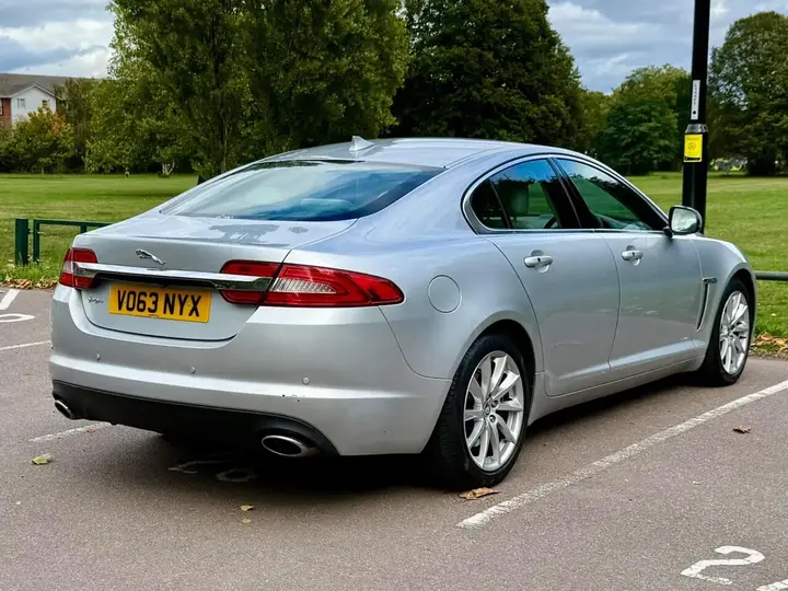 Jaguar Xf 2013 photo 5