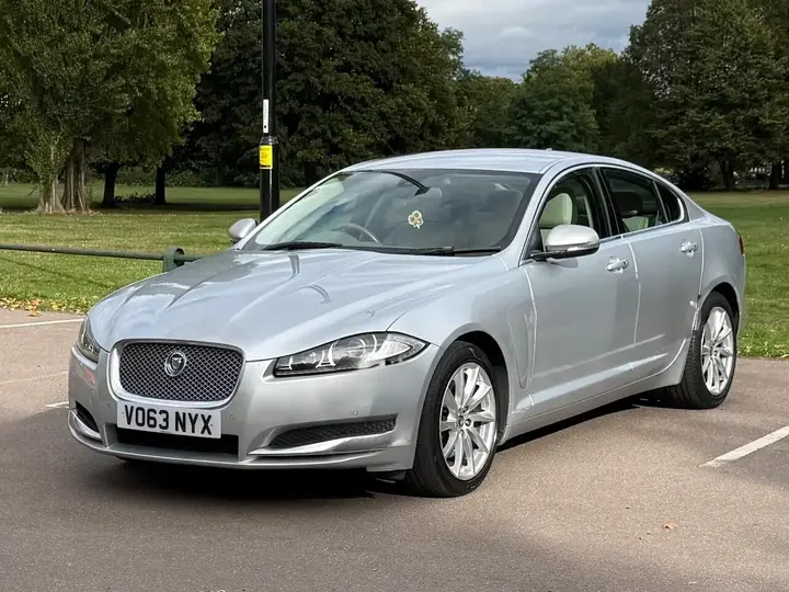 Jaguar Xf 2013 photo 3