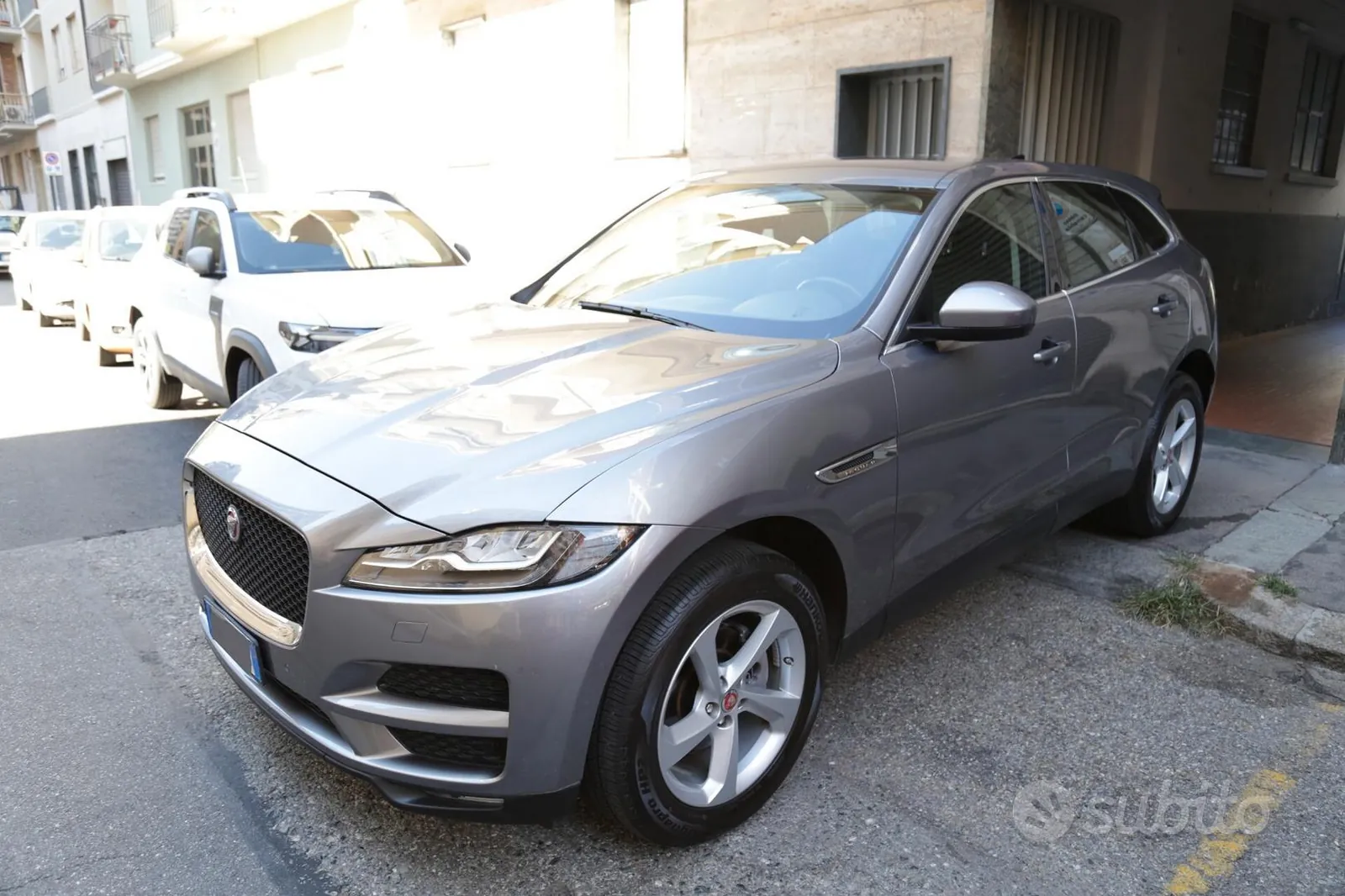 Jaguar F-Pace 2021 photo 3