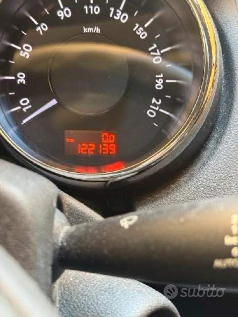 Peugeot 5008 2010 photo 2