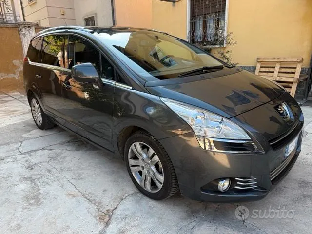 Peugeot 5008 2010 photo 4