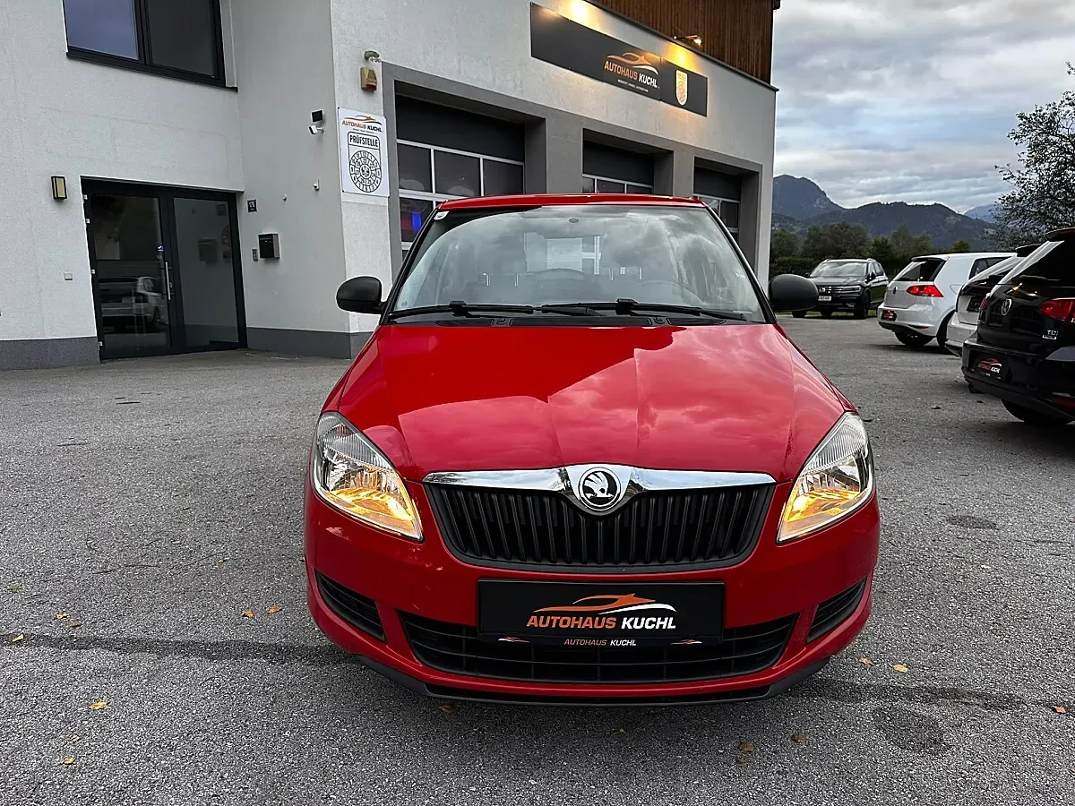 Skoda Fabia 2013 photo 2