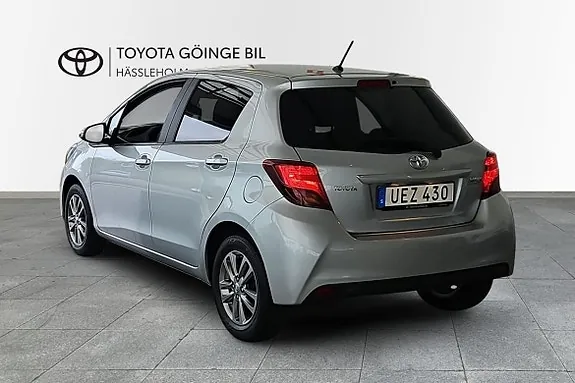 Toyota Yaris 2016 photo 2