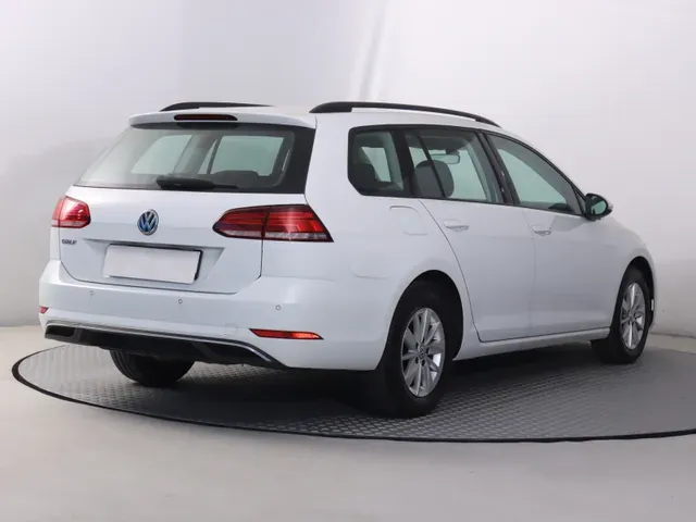 Volkswagen Golf Variant 2018 photo 4