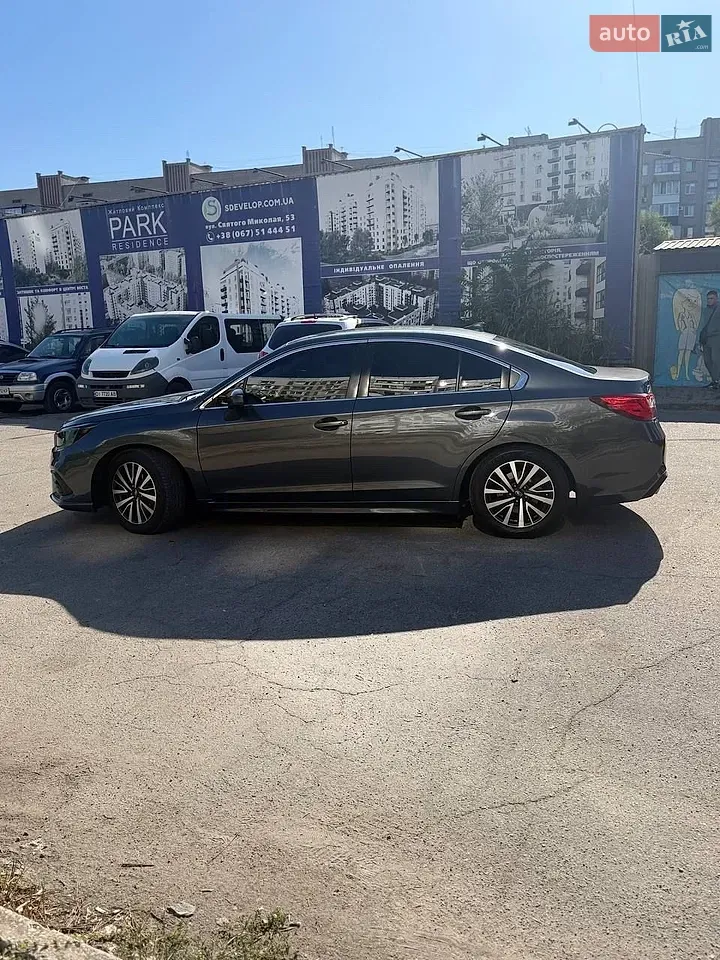 Subaru Legacy 2019 photo 3