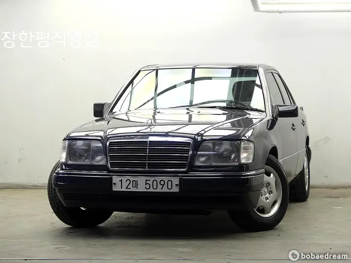 Mercedes-Benz E220