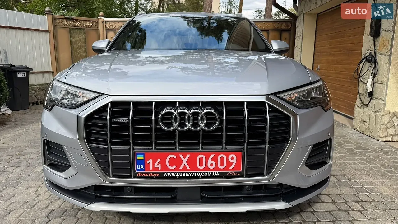 Audi Q3 2020 photo 2