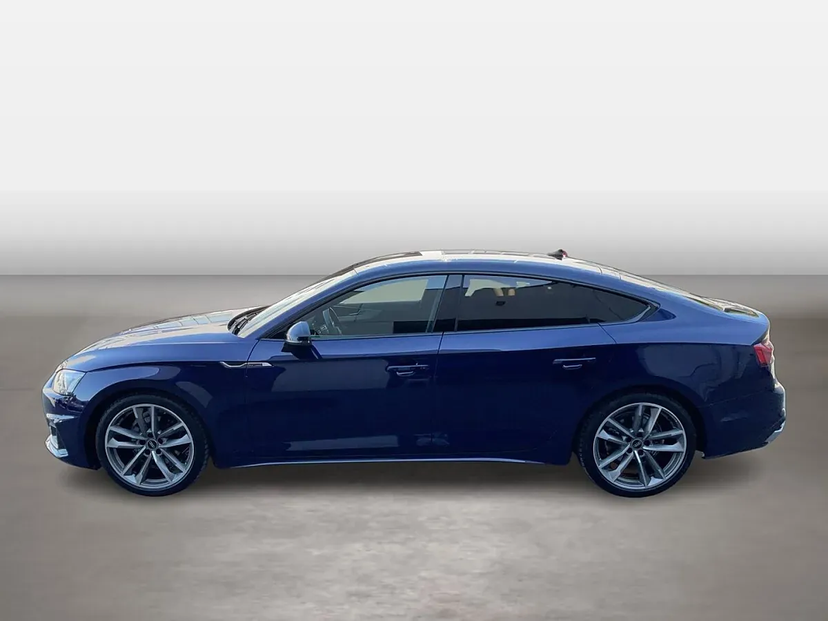 Audi A5 2022 photo 2