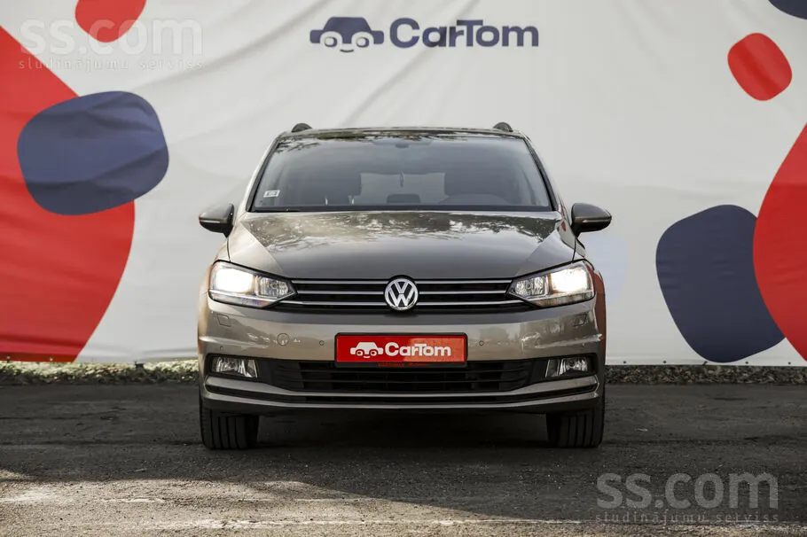 Volkswagen Touran 2015 photo 2