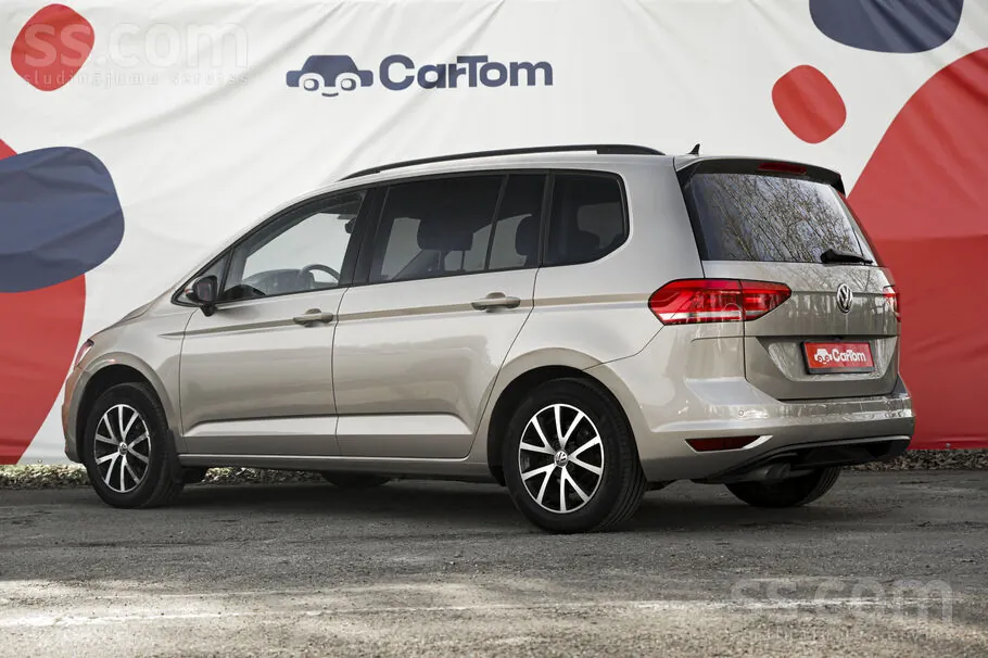 Volkswagen Touran 2015 photo 4