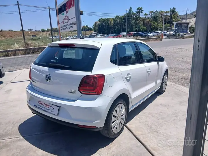 Volkswagen Polo 2015 photo 5