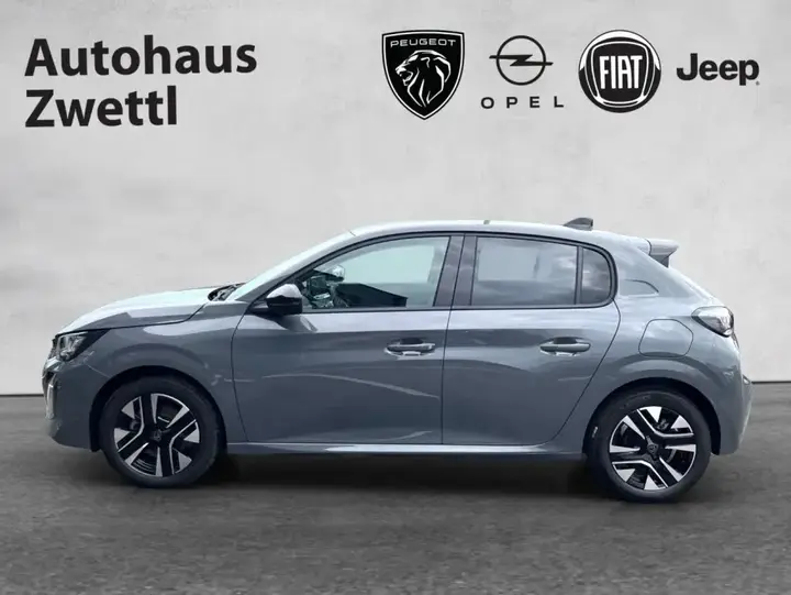 Peugeot 208 2025 photo 3