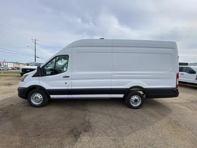 Ford Transit Cargo 2027 photo 4