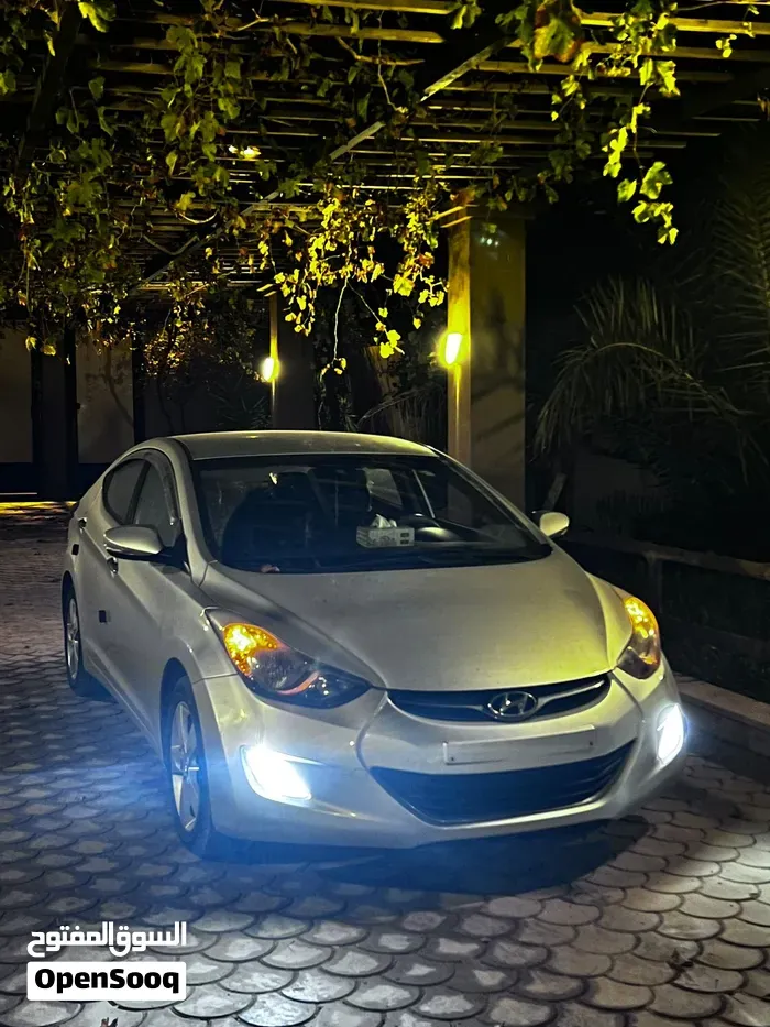 Hyundai Avante 2012 photo 5