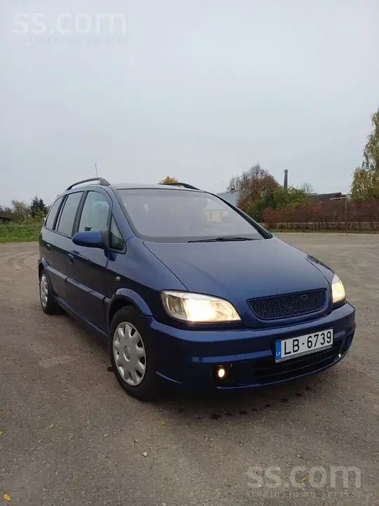 Opel Zafira 2003 photo 2