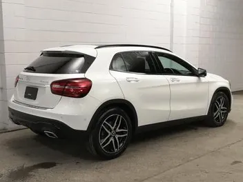 Mercedes-Benz Gla 250 2019 photo 3