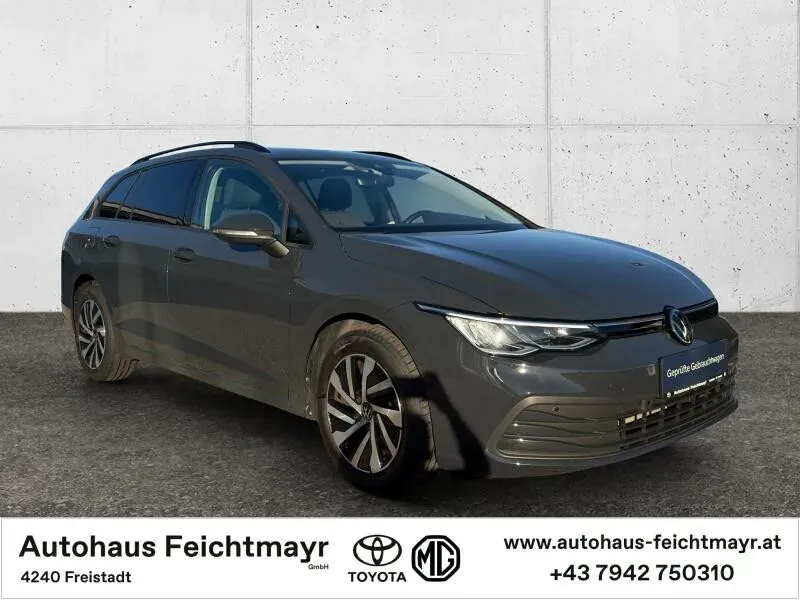Volkswagen Golf 2024 photo 3