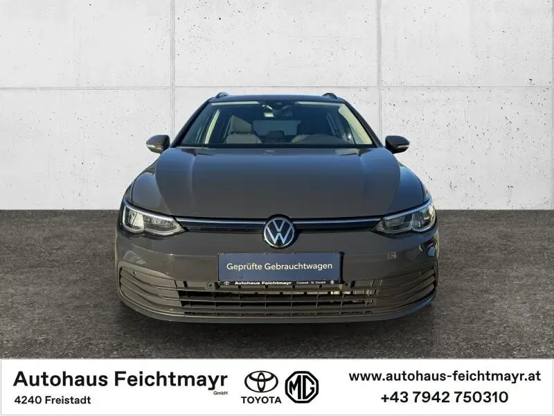Volkswagen Golf 2024 photo 2