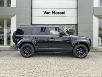 Land Rover Defender 2026 photo 3
