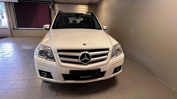 Mercedes-Benz Glk Class 2010 photo 2