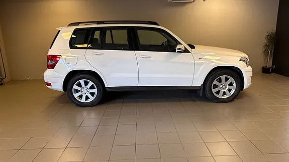 Mercedes-Benz Glk Class 2010 photo 4